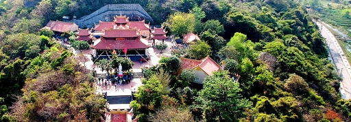 Toàn cảnh Chùa Núi Một hay còn gọi Vân Sơn Tự