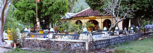 Miếu bà Phi Yến - Côn Đảo nhìn từ ngoài