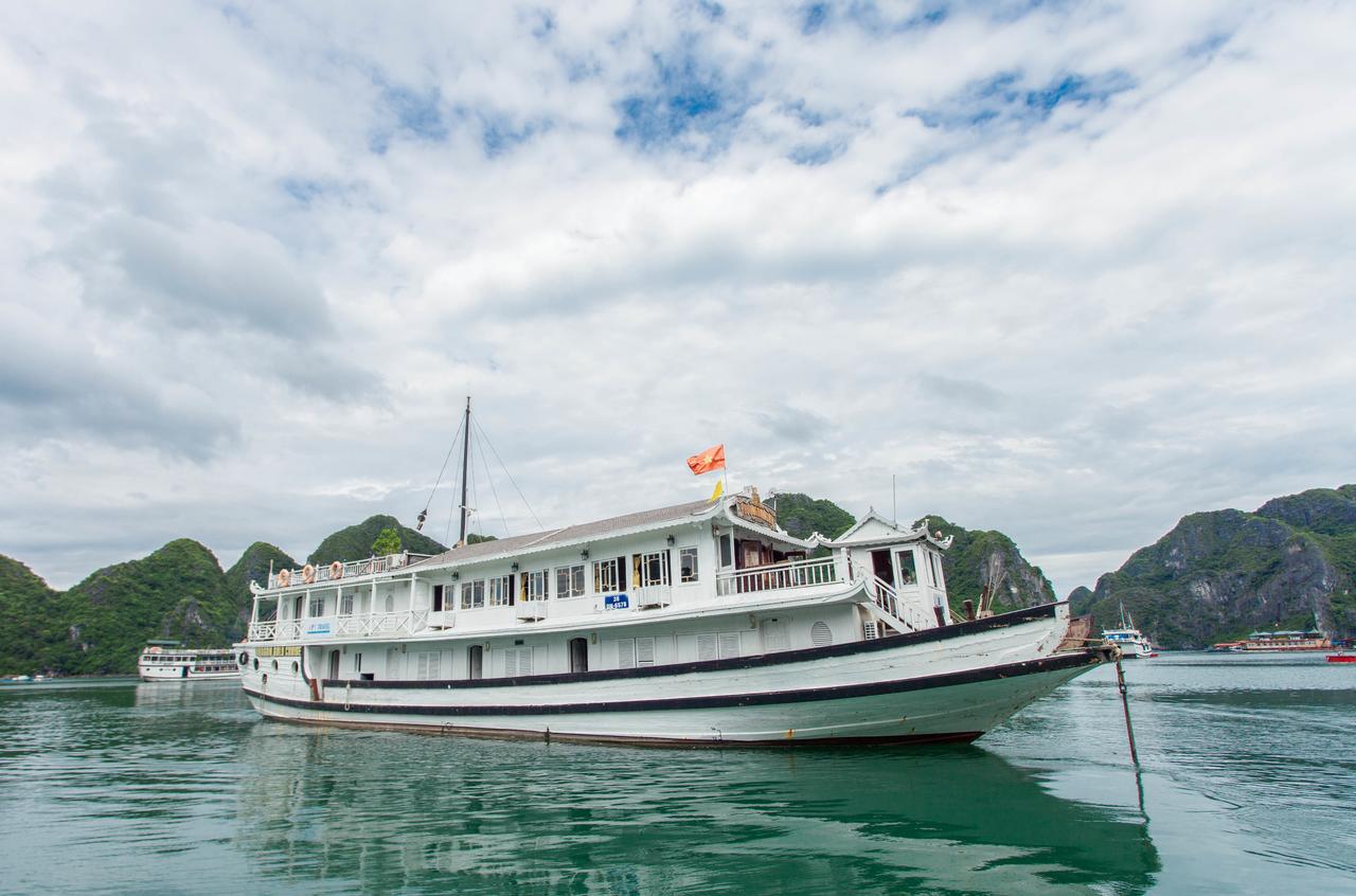 Tour Hạ Long 2 ngày 1 đêm - ngủ tàu Dragon Cruise