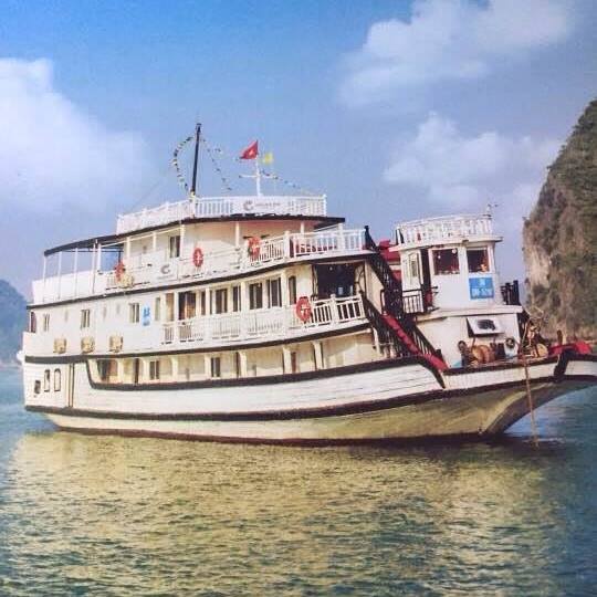 Du lịch Hạ Long - Vịnh Lan Hạ 3 ngày 2 đêm ngủ tàu Golden Bay Cruise